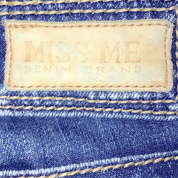 Miss Me Jeans, Irene Straight, Size 27 - Picture 4 of 7